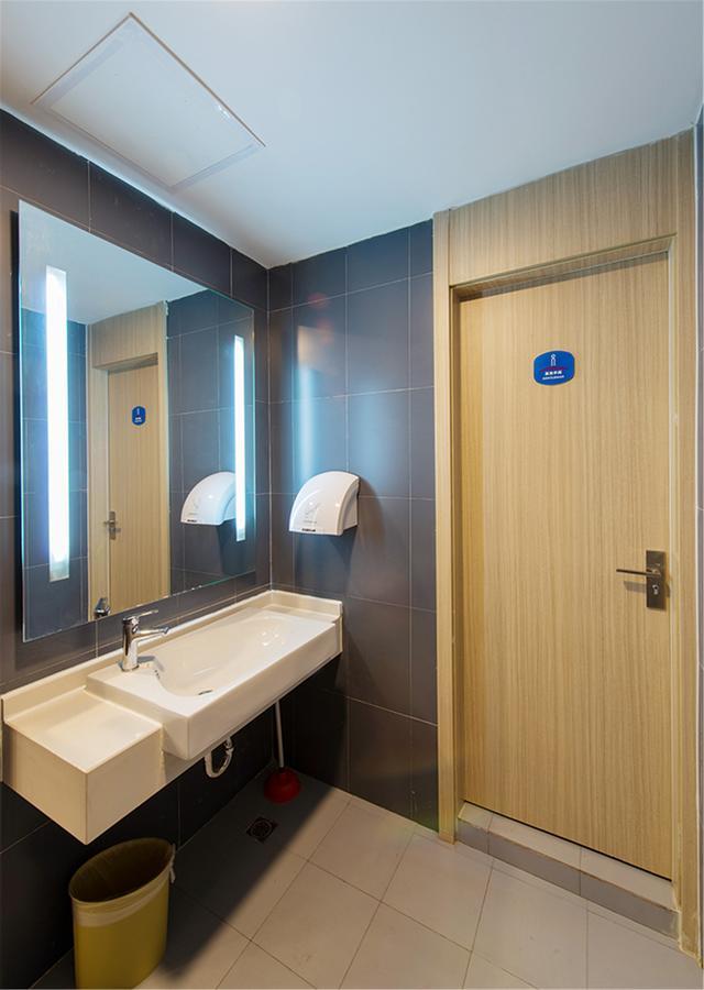 Hanting Hotel Shanghai Chunsha Jinhui Plaza Экстерьер фото